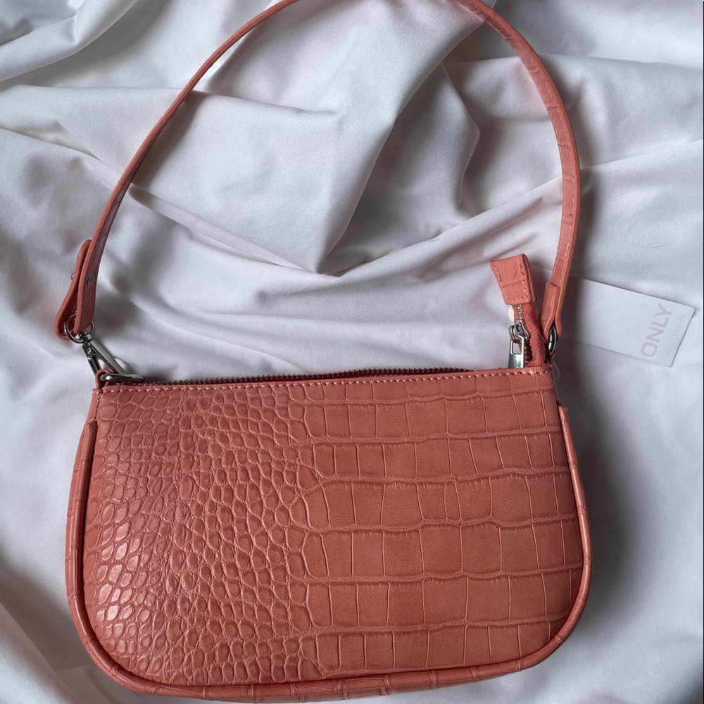 ✨BRAND NEW✨ pink/coral Y2K shoulder bag